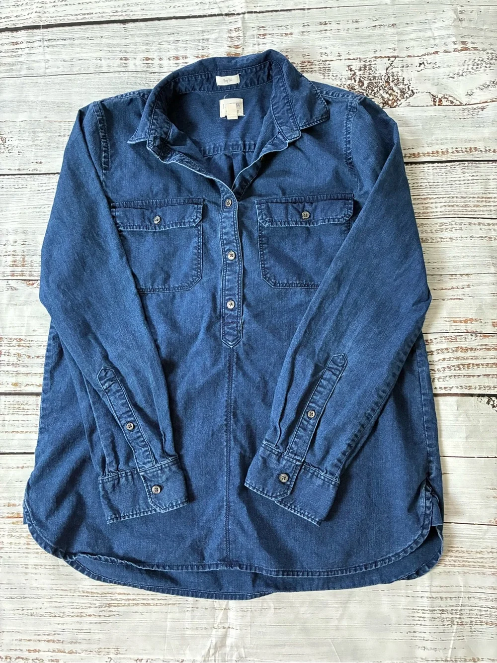 J. Crew Denim Shirt Women’s XS Blue Jean Quarter Button Boy Fit Classic